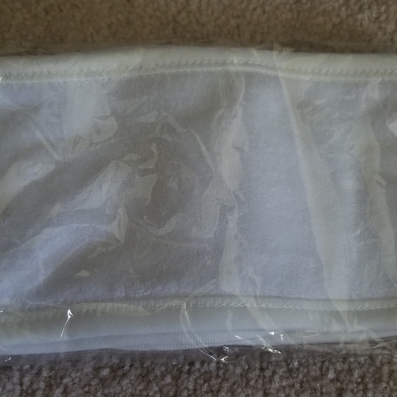 *FREE* New Terry Cloth Spa Headband - Picture 7 of 7